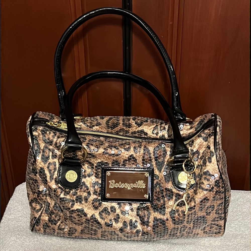 Betseyville By Betsey Johnson Satchel Purse